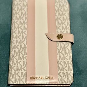 Michael Kors Planner/Tablet Cover